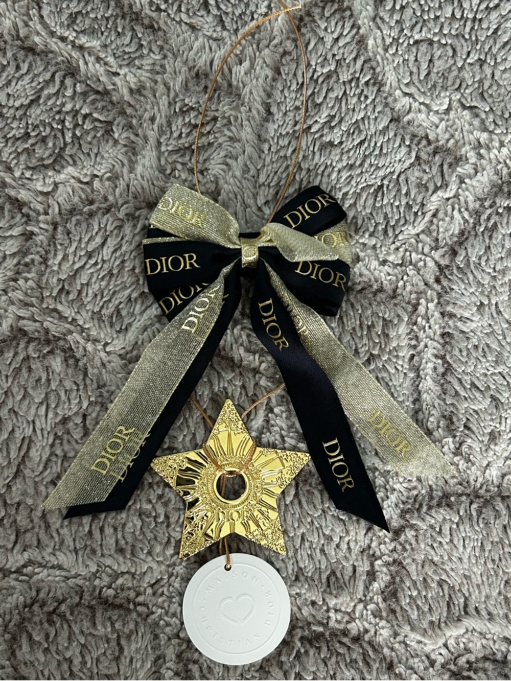Diffuser Star Ornament with Ribbon - Picture 3 of 4